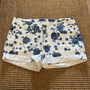Blue and White Floral Print Denim Shorts Size 26 by Foxy Denim Jeans